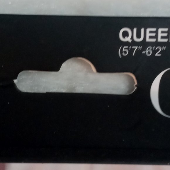 NIB Queen Size Bundle - Picture 3 of 4